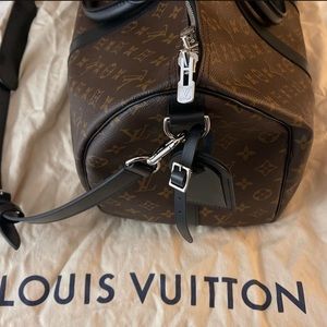 Louis Vuitton Keepall Bandouliere Duffle Leather 45 Microchipped Authenticated